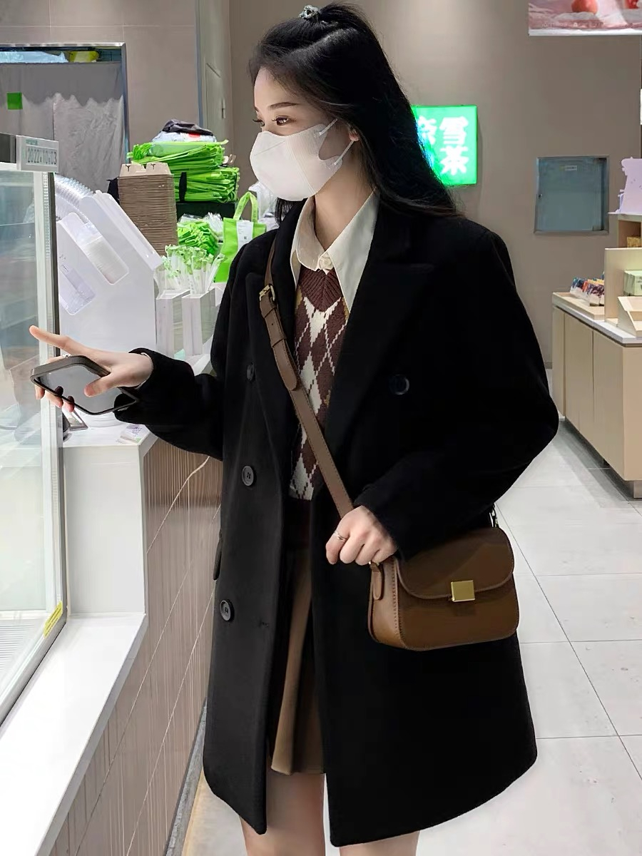 黑色毛呢外套女中長款2023秋冬新款赫本風正肩西裝呢子大衣小個子