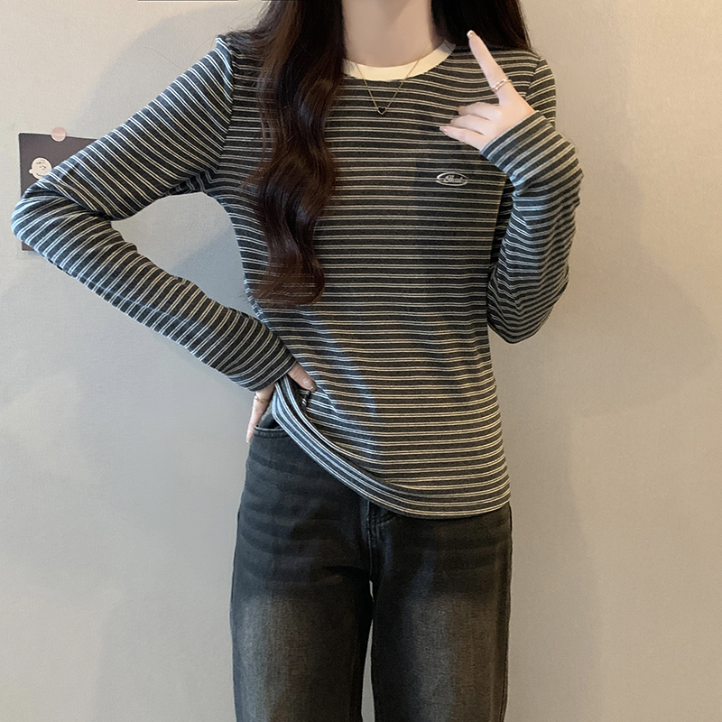 實拍圓領撞色條紋長袖T恤女春秋純棉內搭修身顯瘦學院風上衣