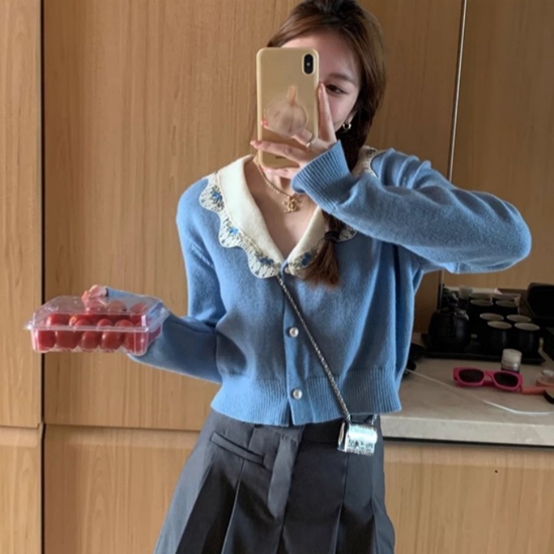 奶藍色毛衣開衫外套女秋冬2023新款寬鬆小個子外搭針織衫短款上衣