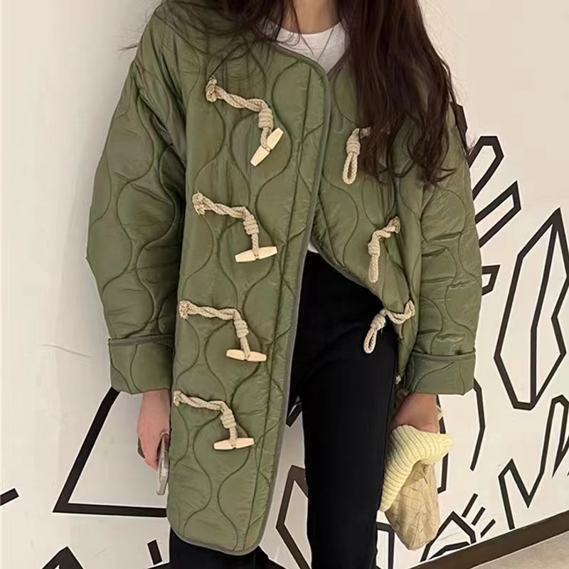 chic復古菱格壓紋圓領撞色大口袋牛角扣設計中長款加厚棉服外套