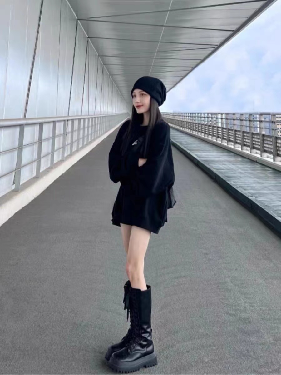 黑色印花圓領套頭衛衣女秋冬美式高街情侶裝寬鬆慵懶中長款上衣潮