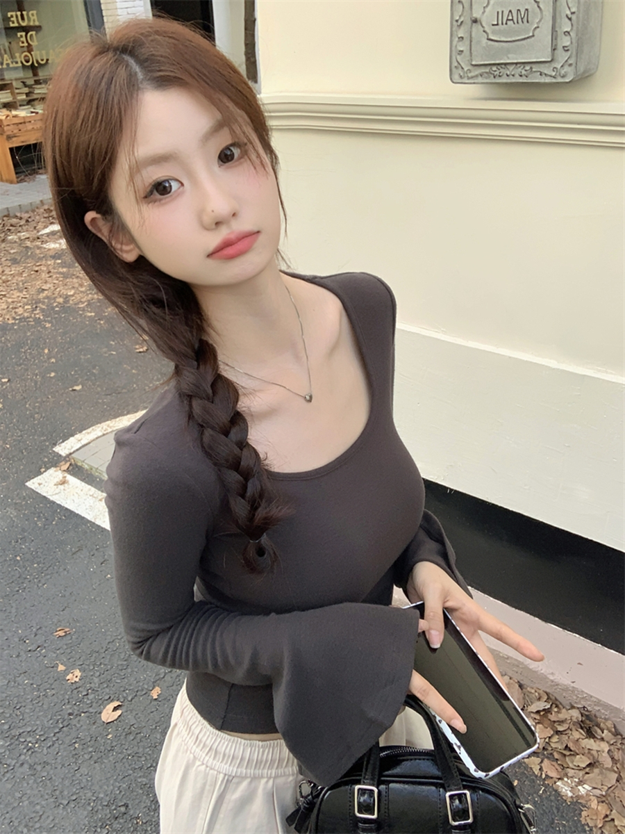 喇叭袖打底T恤女秋季韓版2023新款低圓領修身顯瘦設計感長袖上衣