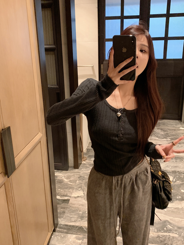 實拍 秋冬打底衫內搭t恤長袖坑條立體絨小個子氣質短上衣
