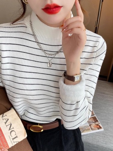 Half turtleneck plus velvet bottoming shirt for women in autumn and winter, long-sleeved thickened knitted top, slim one-piece velvet striped sweater