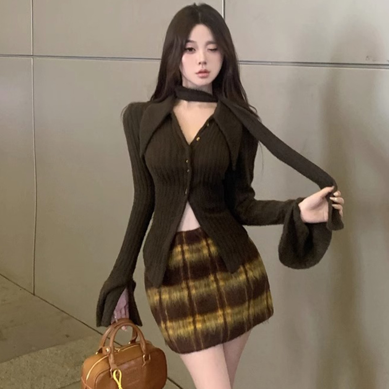 Pure desire long-sleeved knitted sweater cardigan women's autumn and winter suit plaid hip-hugging short skirt two-piece set