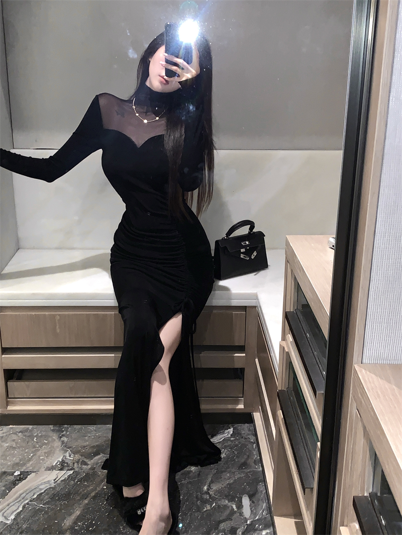 Actual shot ~ Designed mesh spliced ​​black long-sleeved dress for women with French style slit and hip-covering long skirt