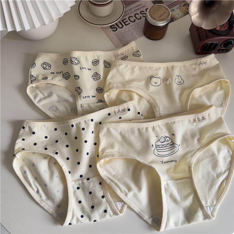Actual shot~Korean style girl’s cute bear cake pure cotton mid-waist polka dot women’s briefs