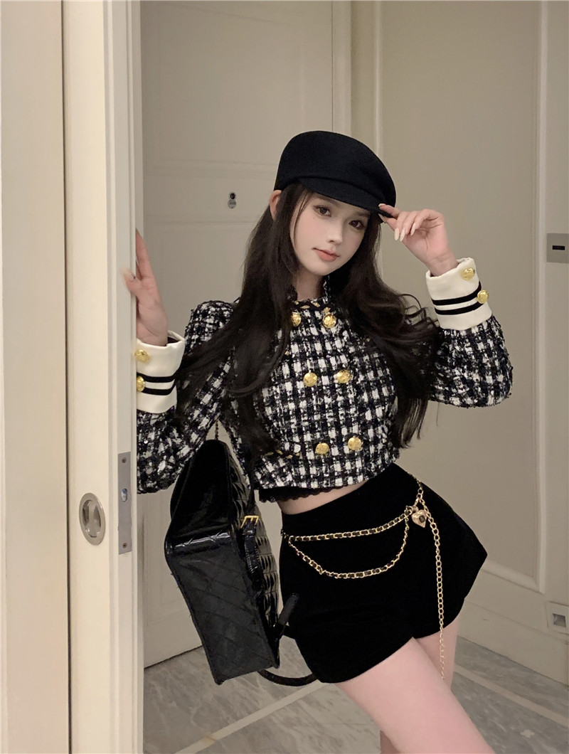 實拍 法式純欲風高級感顯瘦短外套+絲絨短褲搭配腰鏈套裝女潮