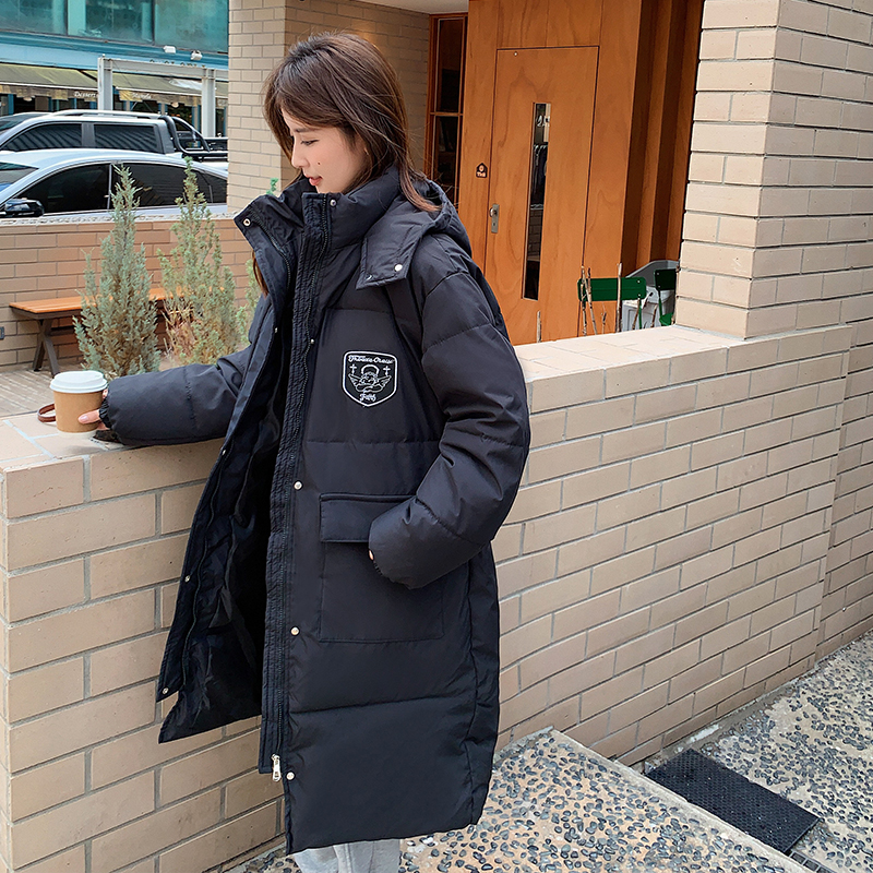 Real shot illustration of 2023 new black down cotton coat Korean drama heroine mid-length knee-length loose cotton coat student outerwear