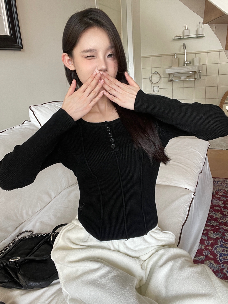 實拍#方領針織上衣女秋冬新款設計感毛衣打底衫短款內搭