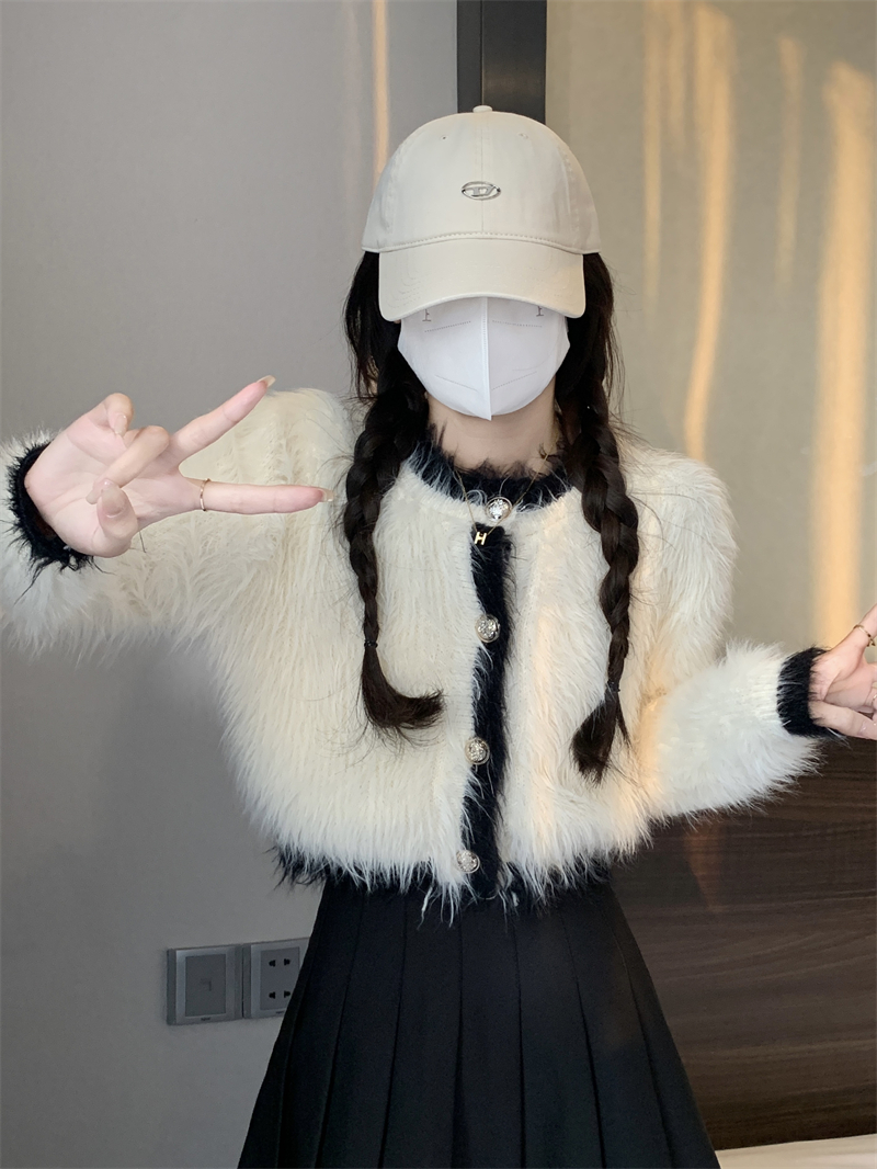 實拍~ 新款小香風氣質單排扣圓領海馬毛加厚毛衣百搭針織衫