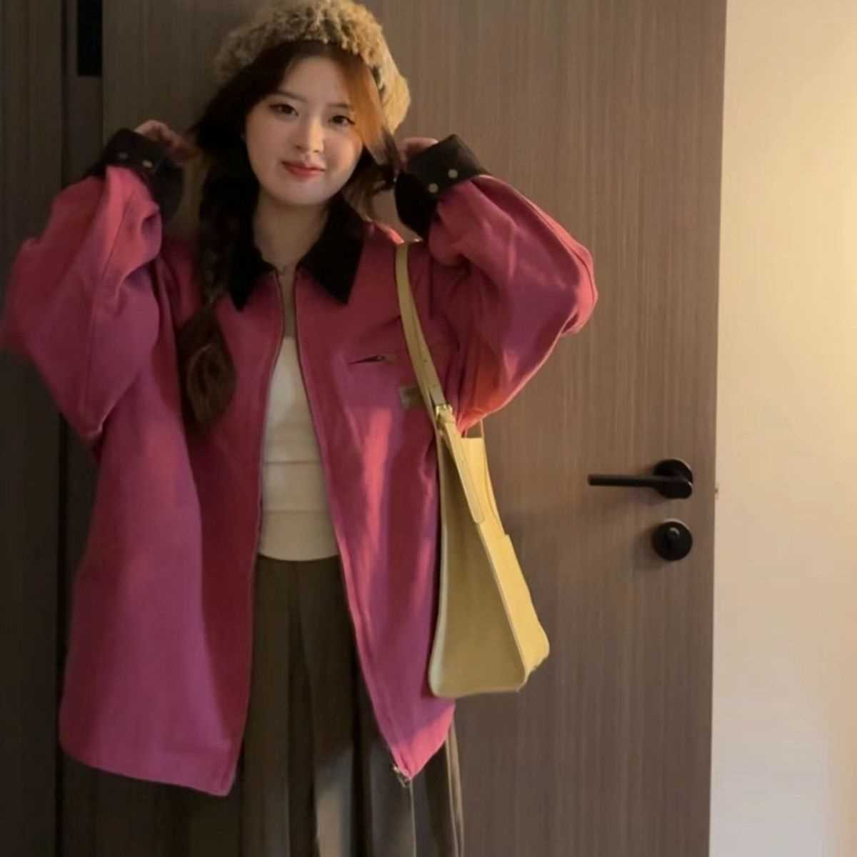玫紅色拼接工裝外套女秋季撞色翻領設計休閒百搭夾克
