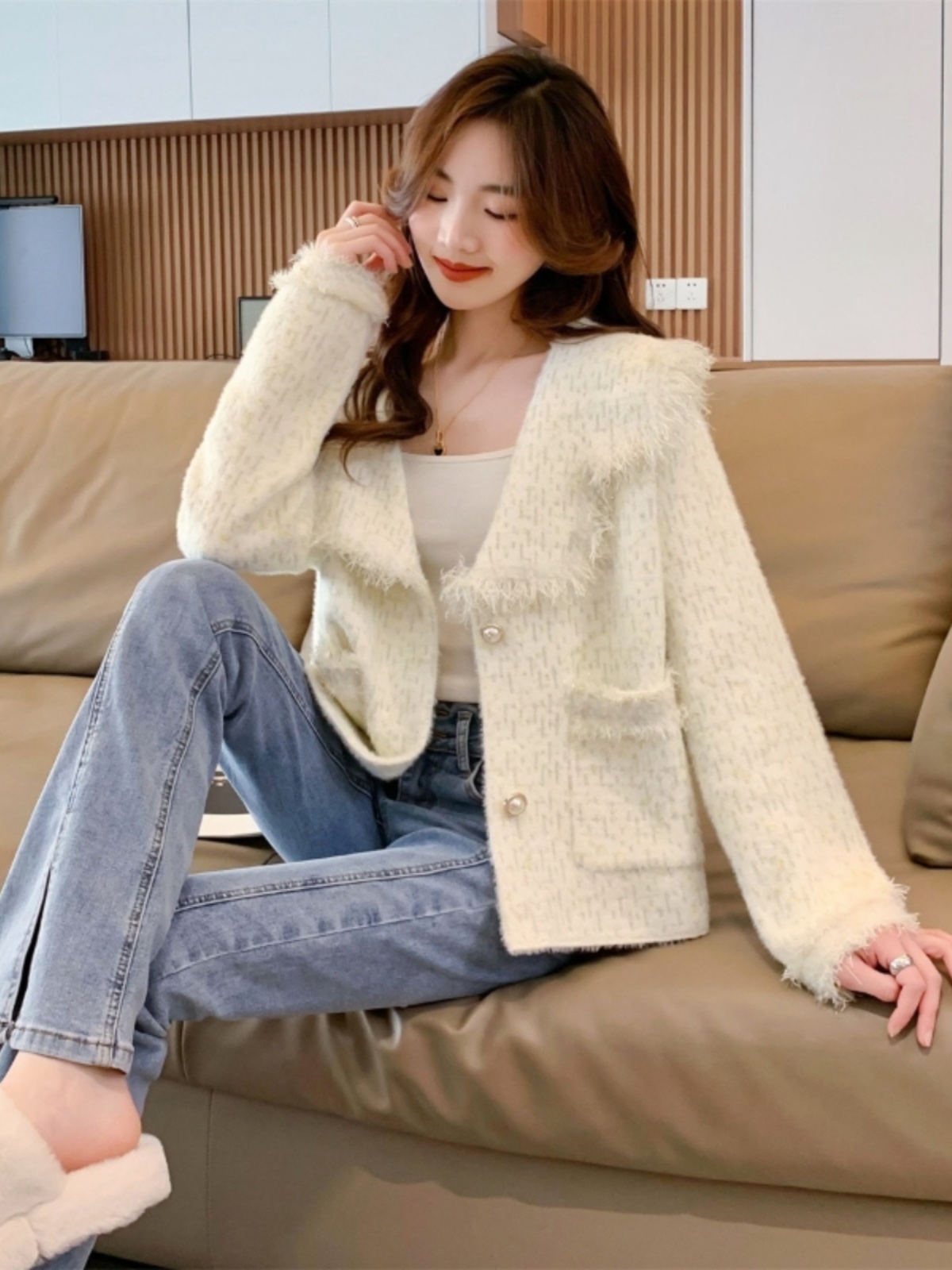 French style short coat for women in autumn and winter, high-end and super good-looking sweater, temperament tweed fringed top