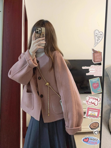 Xiaoxiangfeng short coat for women  autumn and winter new style unique, super good-looking and high-end Korean style woolen for small people