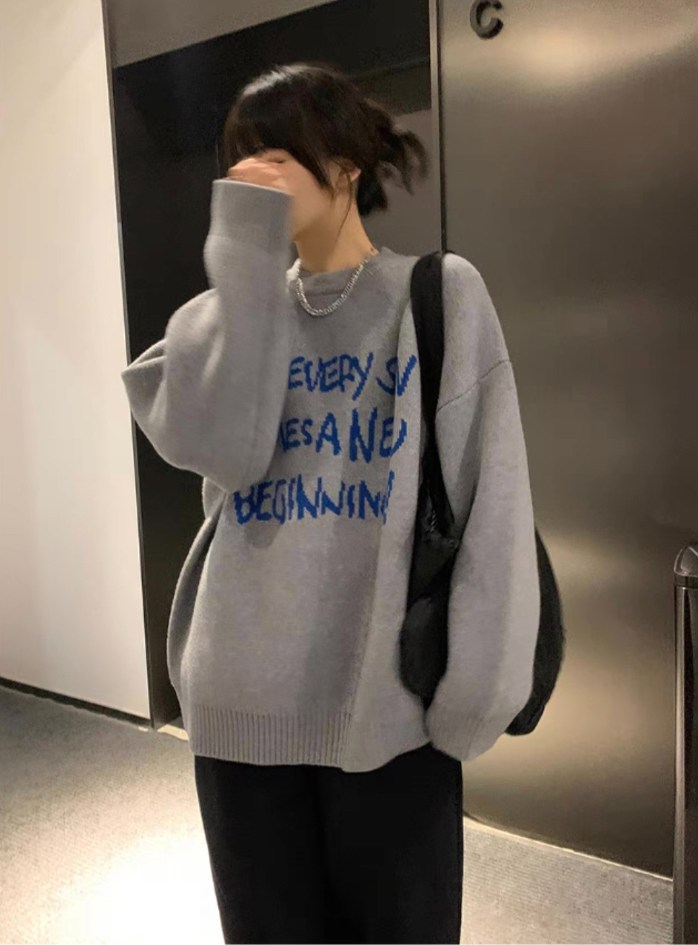 秋冬字母提花圓領毛衣女寬鬆設計感慵懶加厚針織外套 綿羊絨