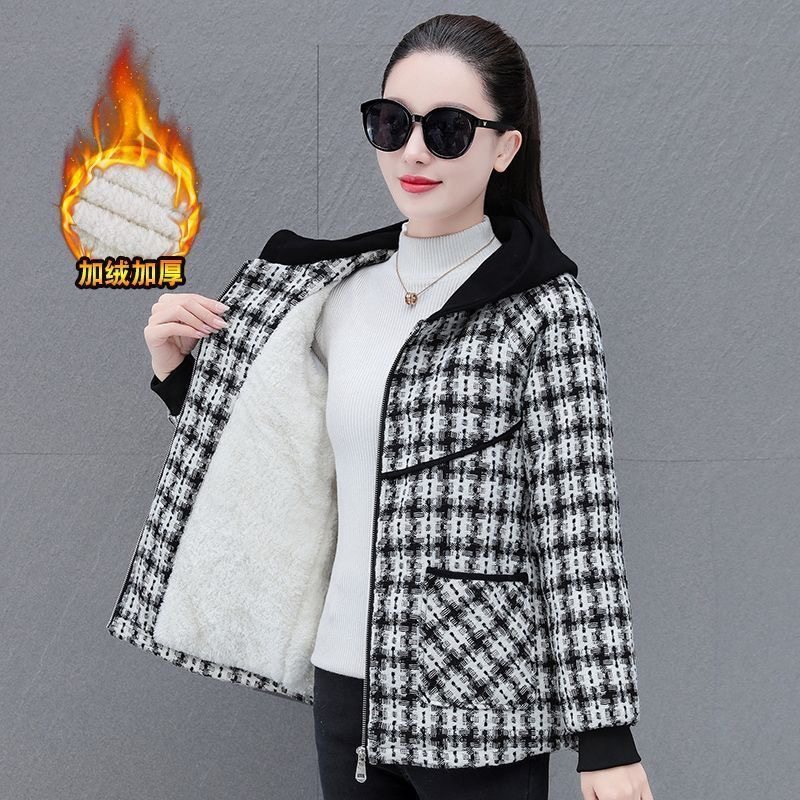 中老年媽媽格子短外套女2023新秋冬加絨加厚連帽上衣高貴氣質外套