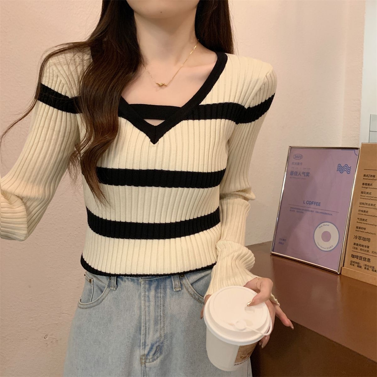 2023秋冬新款韓版修身v領撞色條紋內搭設計感針織打底女毛衣上衣