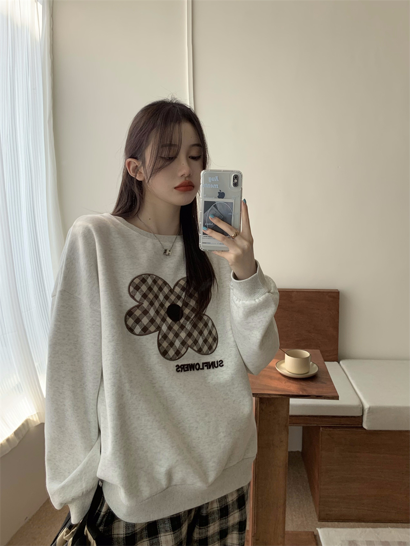 Actual shot ~ Women's patchwork flower velvet sweatshirt 2023 autumn and winter Korean style sweet loose casual round neck top