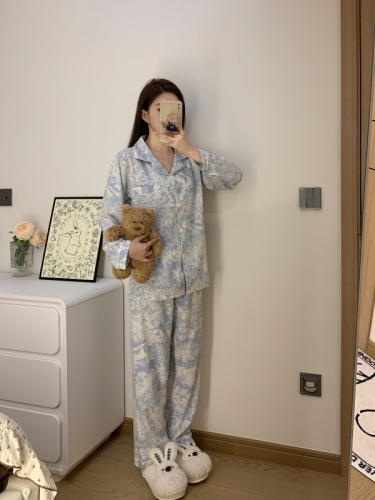Real shot of high-end Korean style ink painting printed pajamas, loose and exquisite suit for women