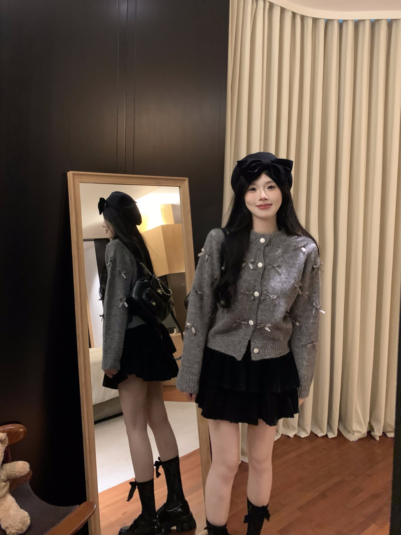 Real shot of autumn and winter new versatile round neck heavy industry bow single-breasted cardigan sweater sweater tops for women