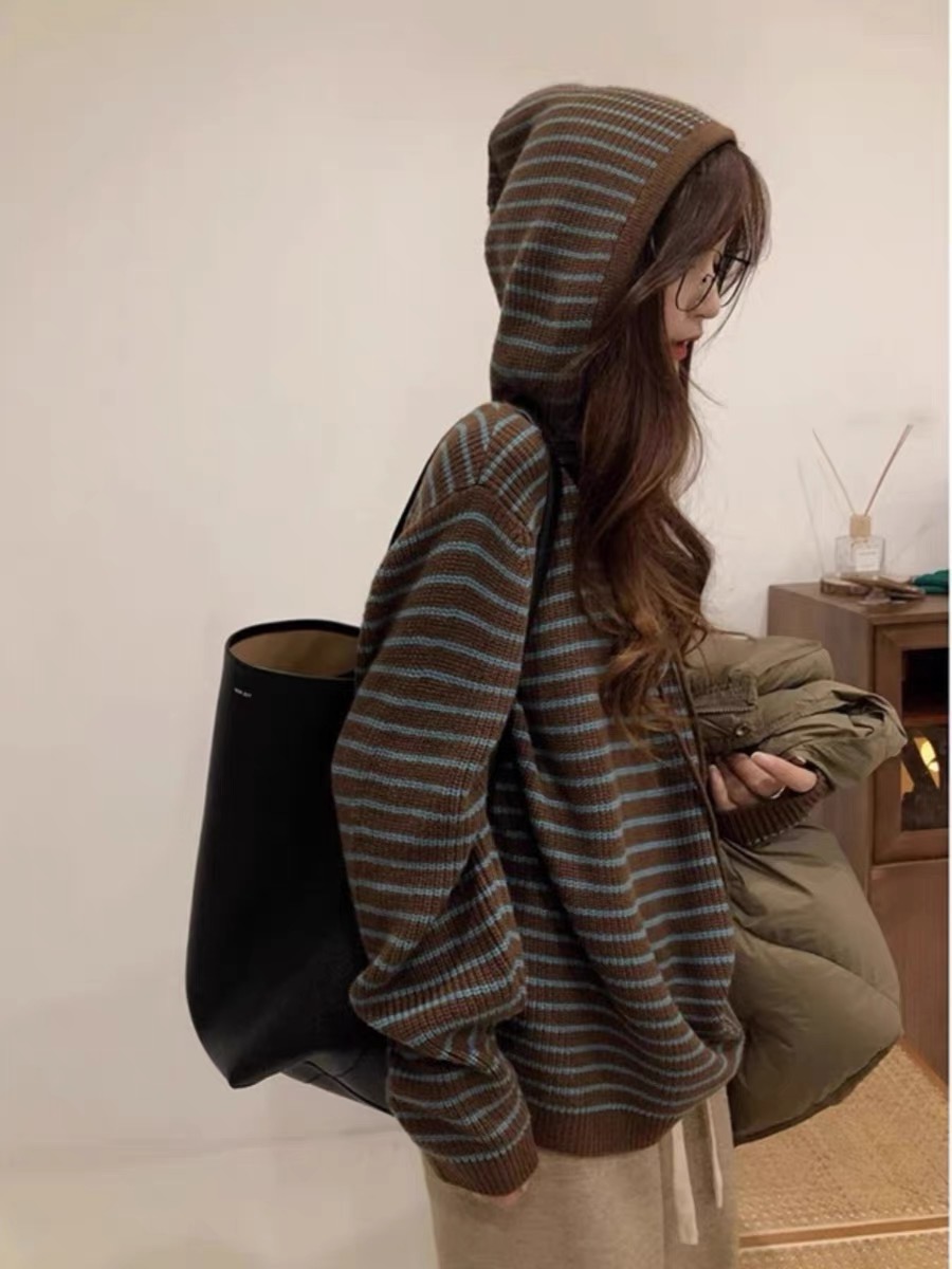 LILY MOST2023新款上衣寬鬆軟糯慵懶連帽條紋毛衣外套女秋冬