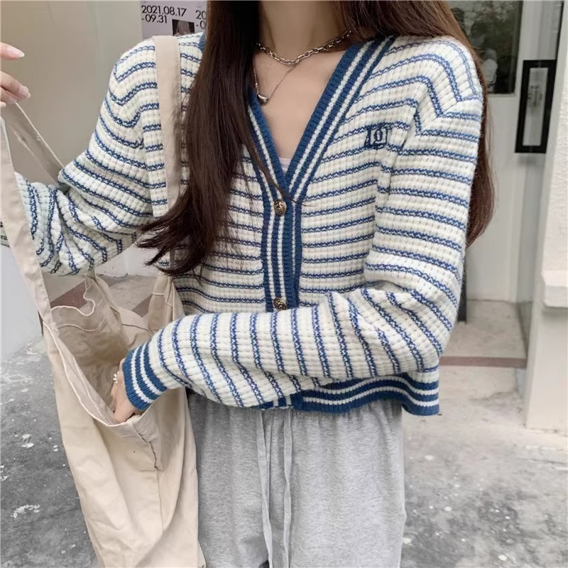 Quality autumn and winter Korean style loose deer plush round neck striped warm cardigan sweater sweater for women