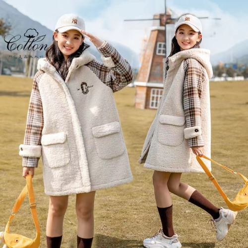 羊羔毛外套女中学生2023冬装新款少女学院风加厚棉衣初中生呢大衣