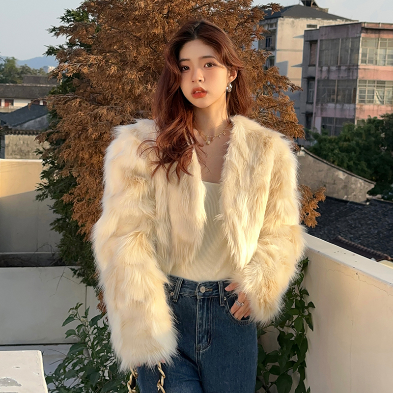 2023 Winter New Gradient Short Fur Jacket Small Fragrance Style Women's Loose High-Quality Temperament Shows Thin Furry Long Sleeves