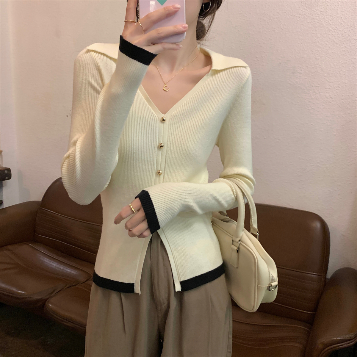實拍 秋冬韓版氣質撞色polo領套頭紐扣設計感針織打底女毛衣