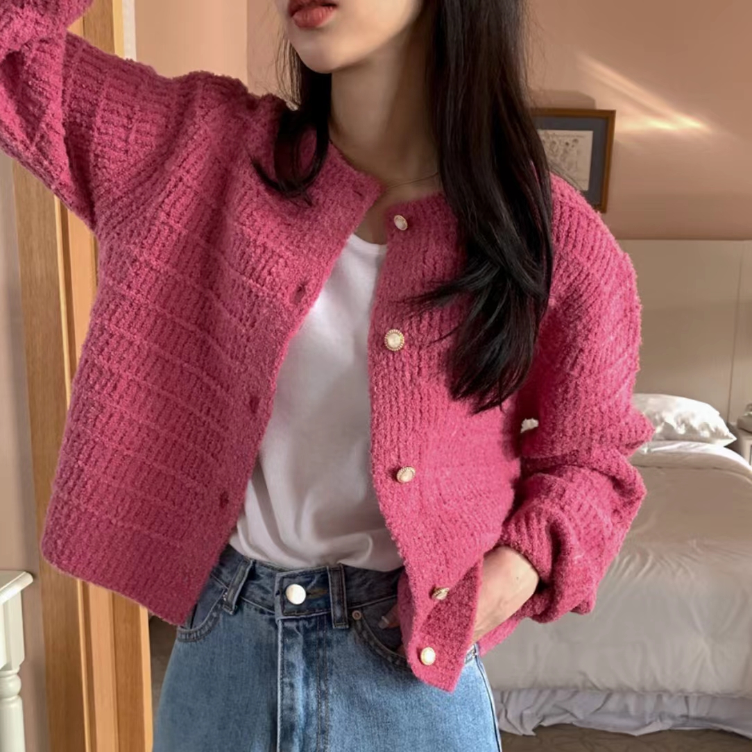 High-quality autumn and winter Korean French textured braided small fragrant style single-breasted short knitted cardigan top