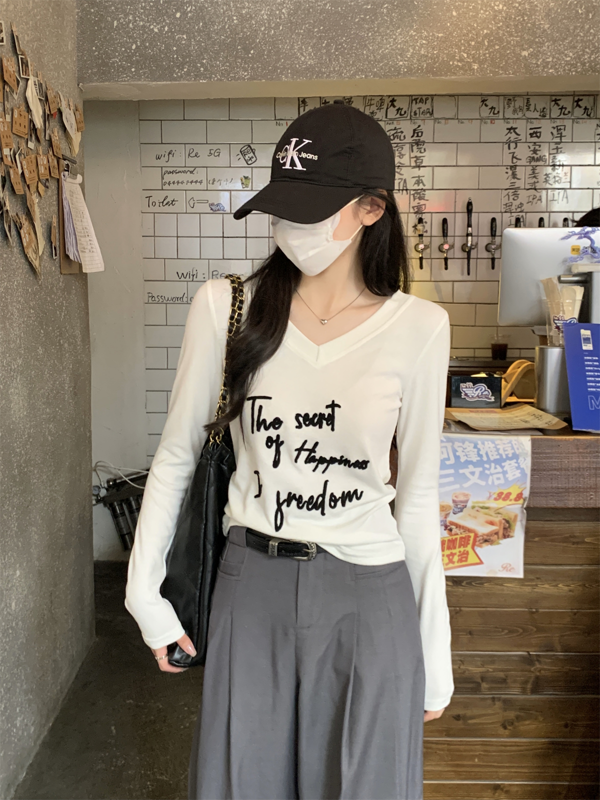實拍 秋冬韓版修身v領字母刺繡重工設計感純棉長袖T恤女上衣