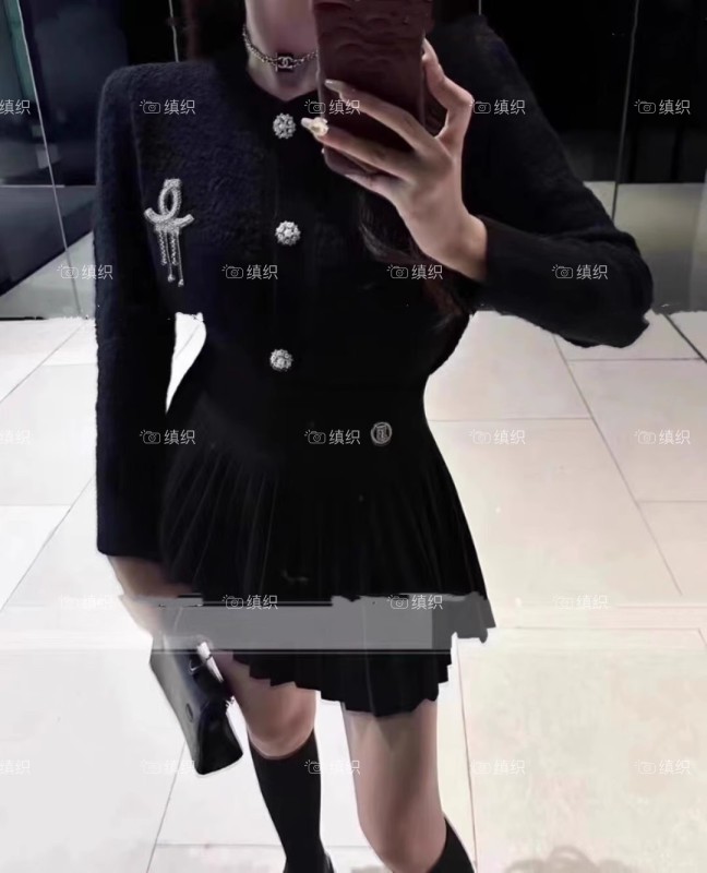 法式小香風軟糯簡約短款針織開衫女秋冬新款溫柔風氣質毛衣外套潮