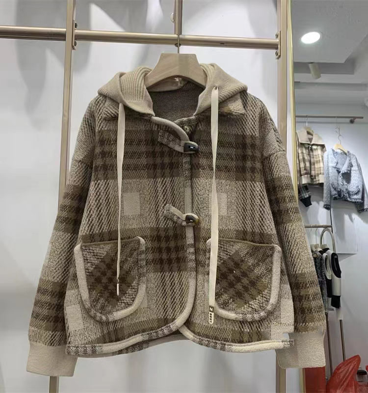 秋冬新款時尚連帽格子牛角扣毛呢女士外套洋氣可拆帽子珍珠絨上衣