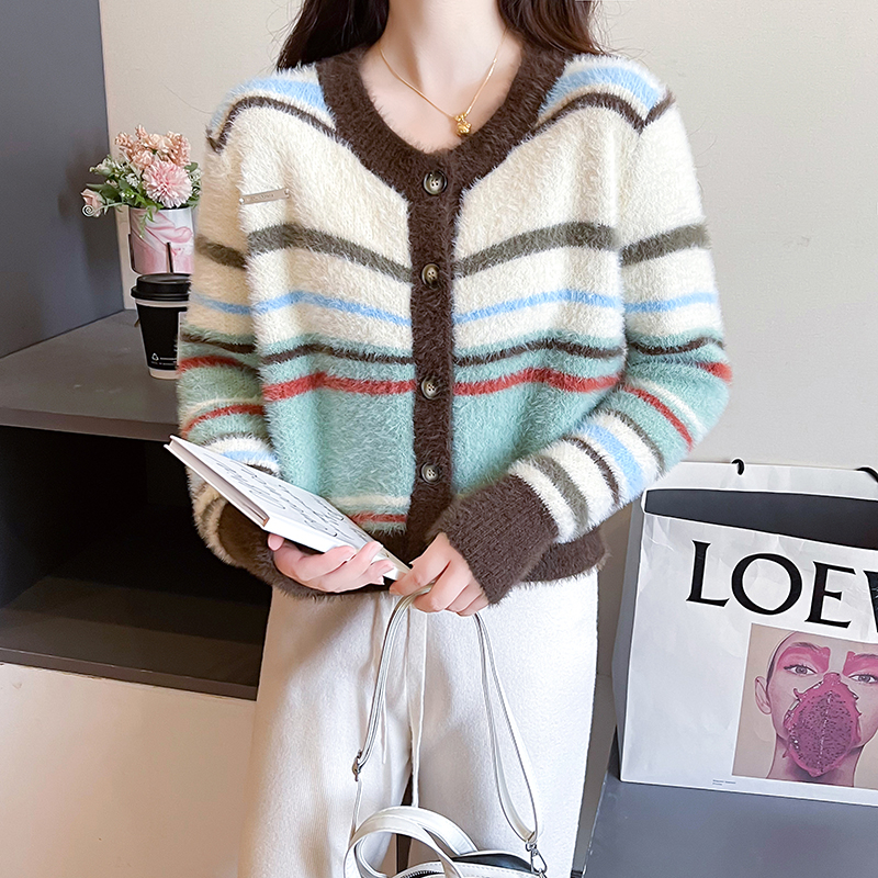 Actual shot of autumn and winter Korean style trendy loose imitation mink striped warm jacket cardigan sweater sweater for women