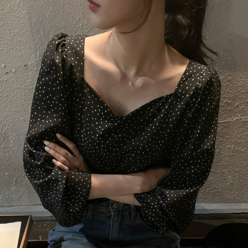 2023 new autumn style French retro square collar exposed collarbone contrasting color polka dot design loose and versatile long-sleeved shirt for women