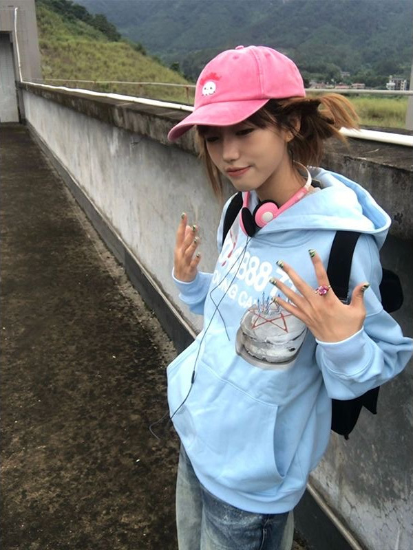 美式復古奶藍色連帽衛衣女秋冬2023新款加絨加厚慵懶風小個子外套