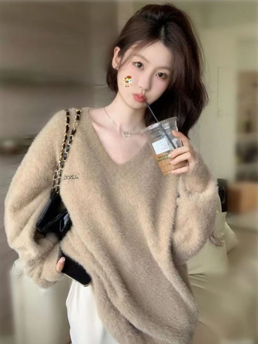可愛溫柔水貂絨V領毛衣女秋冬新款設計感慵懶風寬鬆百搭針織上衣