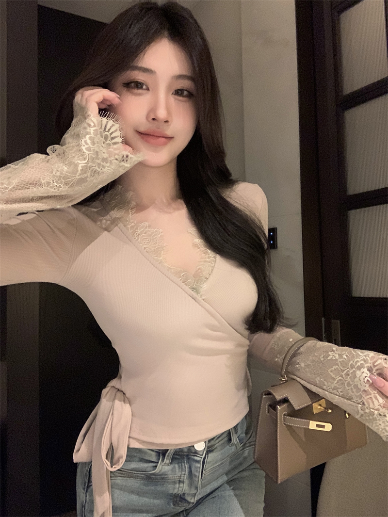 實拍 性感v領蕾絲拼接綁帶女設計感修身長袖打底衫內搭