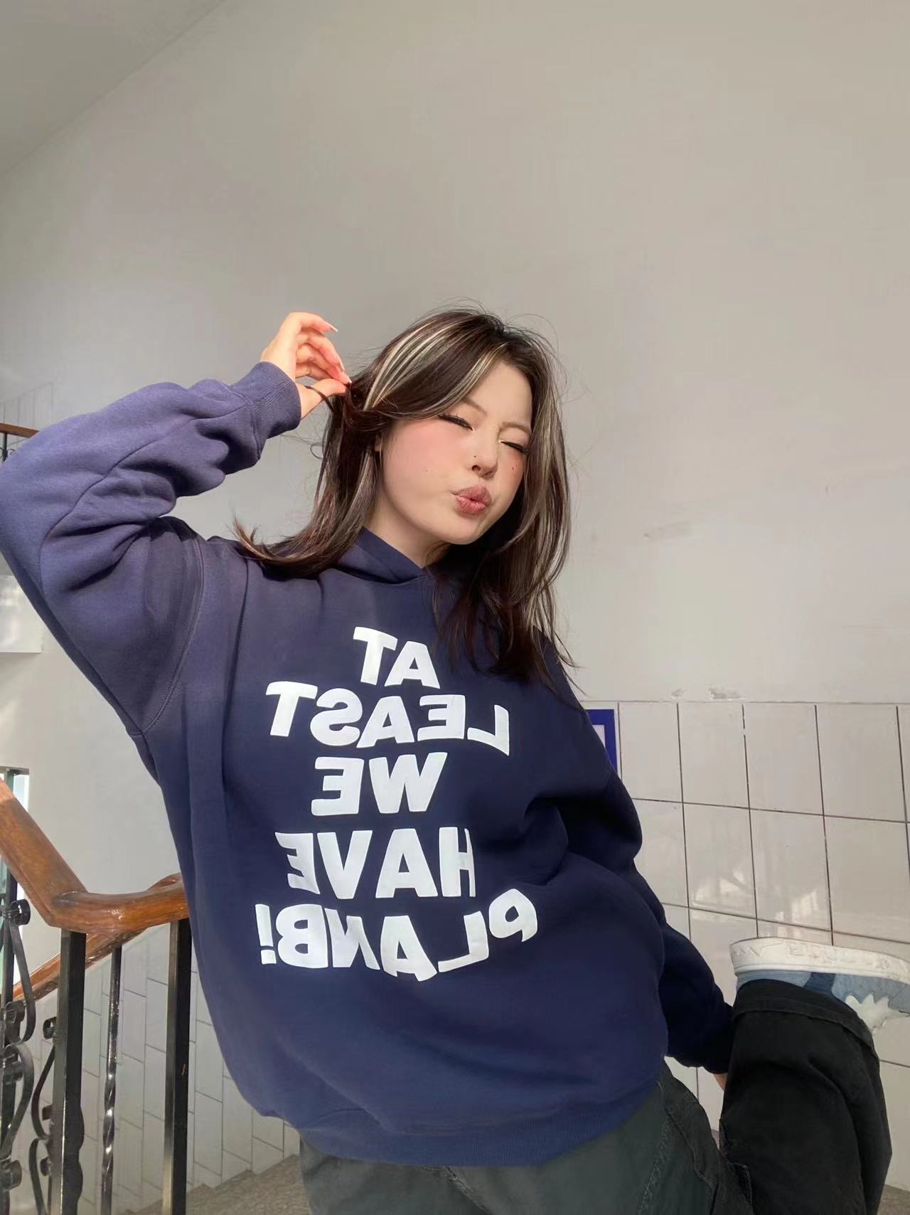 美式復古連帽衛衣女秋冬加絨加厚設計感小眾寬鬆潮牌字母印花上衣