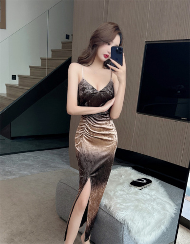 Real shot of sexy elastic gold velvet tight hip-hugging suspender bottoming dress