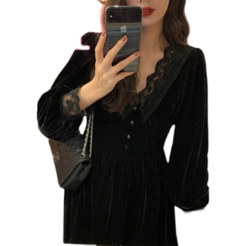 Autumn and winter clothing, light luxury, ladylike temperament, gold velvet dress, noble and foreign style, paired with a coat and a bottoming black skirt