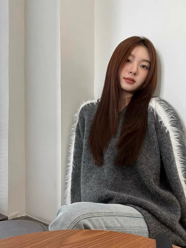秋冬新款高級感中長款超好看毛毛嵌花寬鬆加厚v領套頭毛衣女
