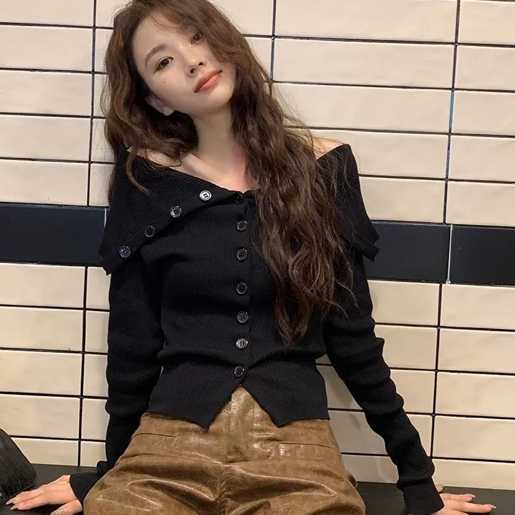高級感一字肩早秋顯瘦打底針織衫女秋季外穿長袖緊身上衣女