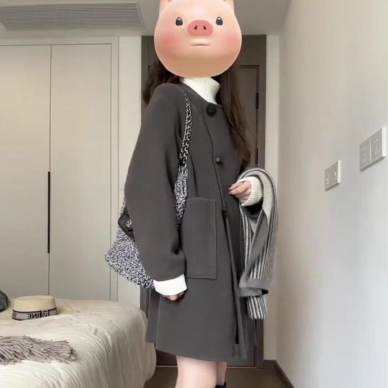 牛角扣毛呢外套女2023秋冬季新款高級感小個子中長款灰色呢子大衣