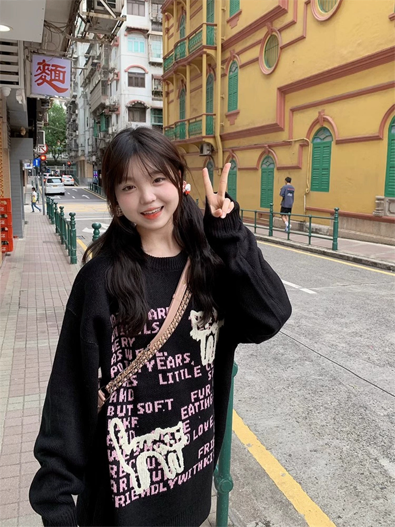 甜辣妹貓咪字母刺繡套頭毛衣復古寬鬆長款針織衫