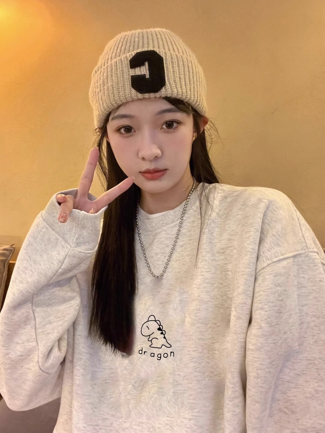 Japanese retro cartoon print pullover sweatshirt for women in early autumn and winter oversize loose and lazy Korean style thin outer