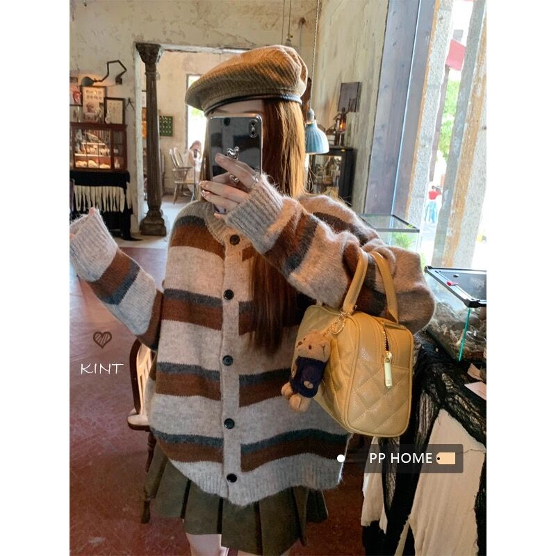 美拉德條紋寬鬆圓領毛衣開衫女士2023秋冬季長袖新款別致上衣外套