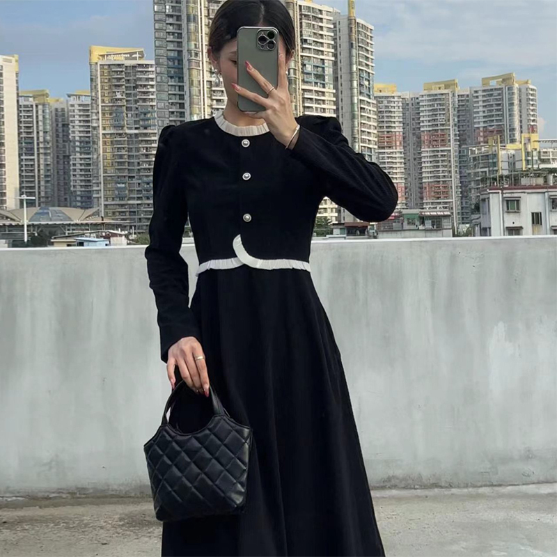 高級感假兩件套裝連衣裙子女秋冬季2023新款赫本風小個子黑色長裙