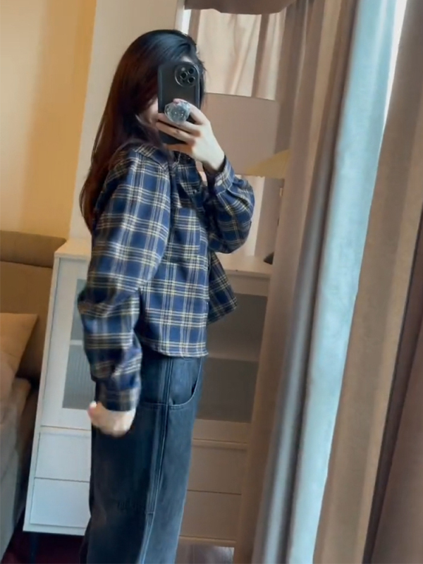 Brushed retro plaid shirt women's short jacket spring and autumn 2023 new long-sleeved tops high-end shirt