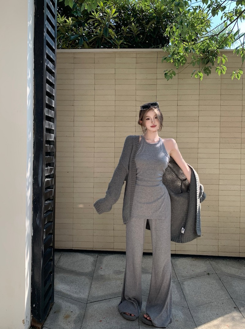 Actual shot of loose soft waxy knitted sweater cardigan jacket + bottoming vest high waist versatile floor-length wide-leg pants